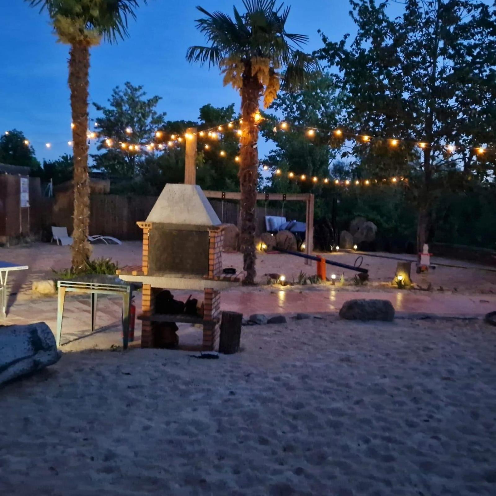 Complejo Oasis Beach Sobre El Rio Huerta  Exteriér fotografie